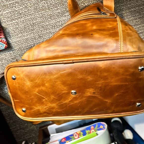 Beautiful DCBG LEATHER bag - Picture 2 of 8